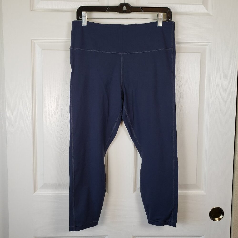 Athleta Black Ultimate Stash Pocket 7/8 Tight Leggings Size L Petite Athletic